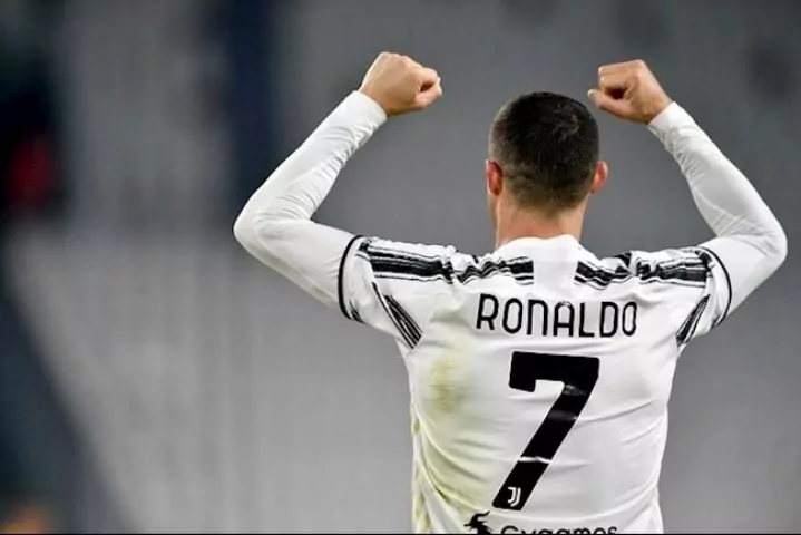 Tìm hiểu Ronaldo là cầu thủ nước nào?